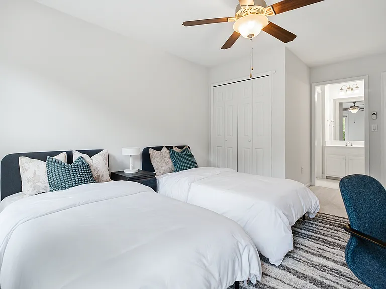 5008 Highland Oaks Ct SE — Photo 15
