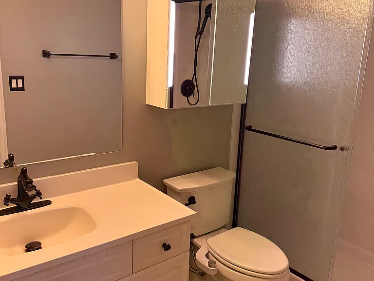 301 E 2700 S #11 — Photo 14