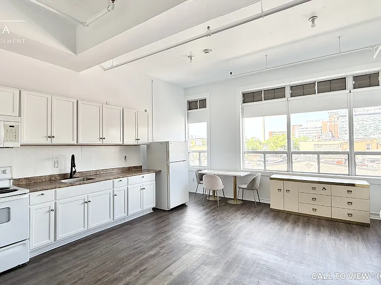 75 Kensington Ave #301 — Photo 1
