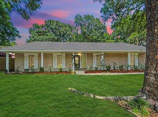 2018 Westlake Rd, Houston, TX 77062