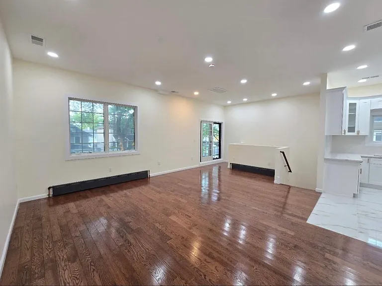 276 Prescott Ave #2 — Photo 2