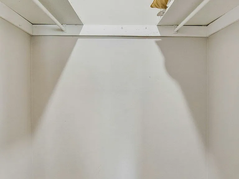 3410 Green Briar Cir #B — Photo 6