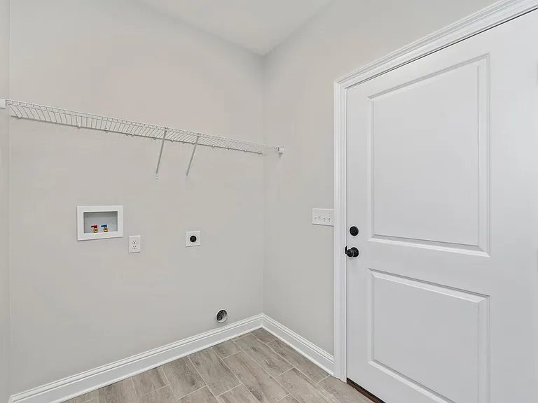 1404 Hickory St — Photo 36
