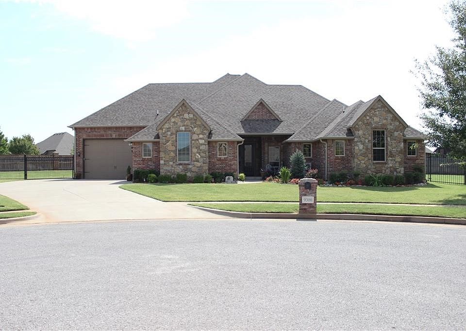 1st image of 9300 SW 30th Pl