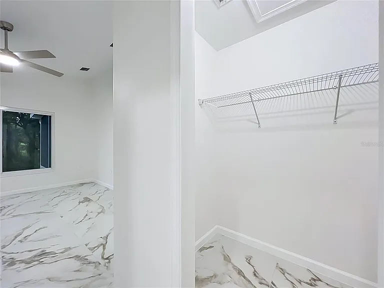 11148 Pinewood Cove Ln — Photo 32