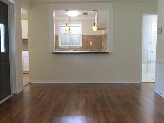 5th image of 1143 Buena Vista Dr