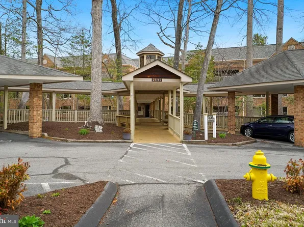 23140 Cobblestone Ln APT 307, California, MD 20619