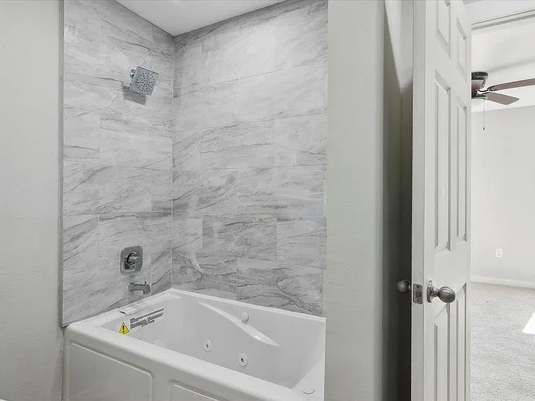 305 Rhode Island St — Photo 10
