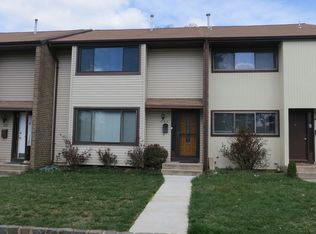444 Kellington Dr, East Windsor, NJ 08520