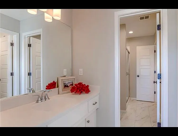 18320 Monrovia St — Photo 14