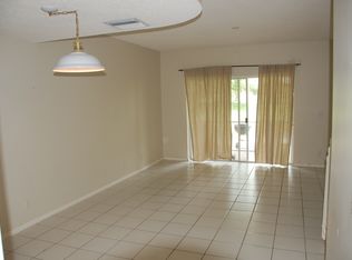 16741 Hemingway Dr, Weston, FL 33326
