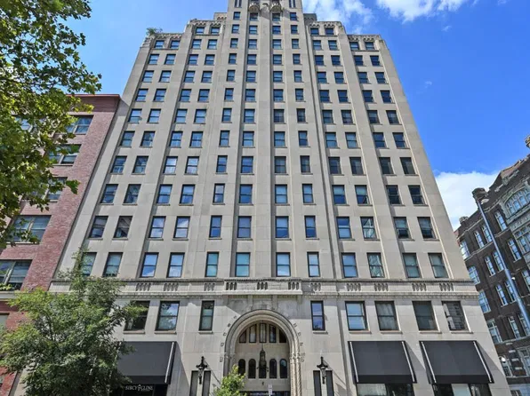 30 E Central Pkwy APT 804, Cincinnati, OH 45202