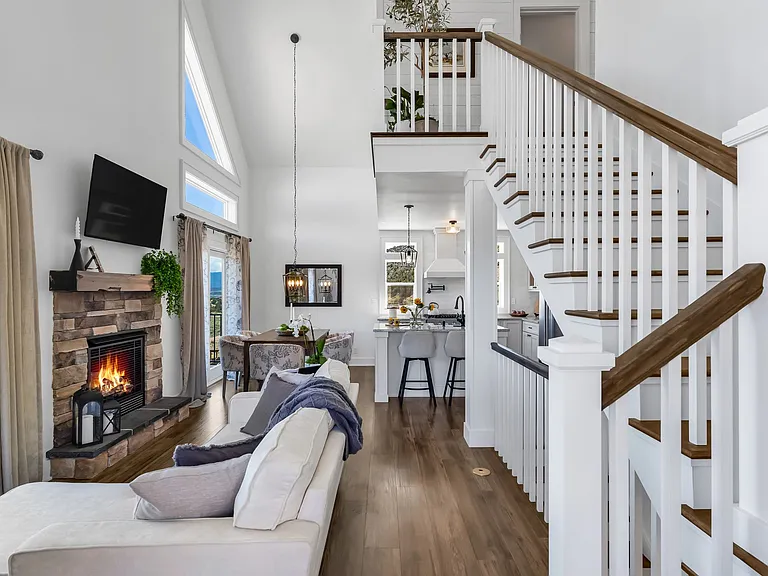 Foothills Dr — Photo 12