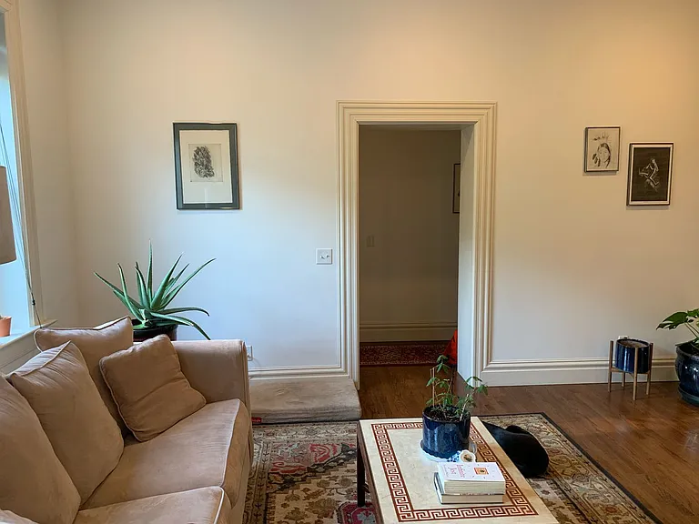 3325 Indiana Ave — Photo 4