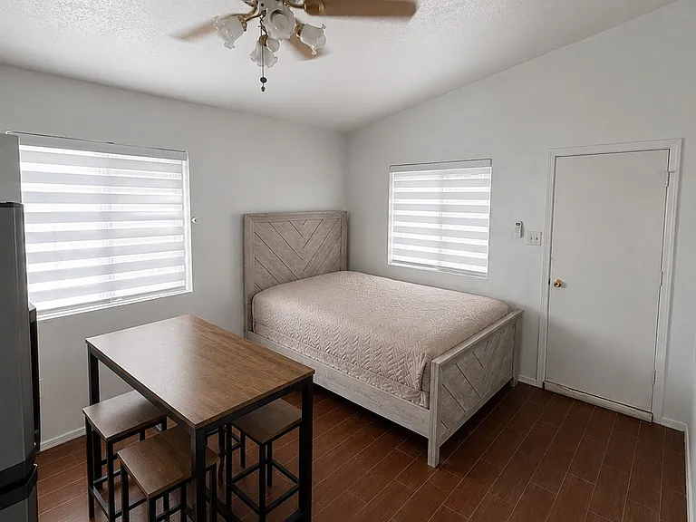 723 E Father Rahm Ave #2 — Photo 6