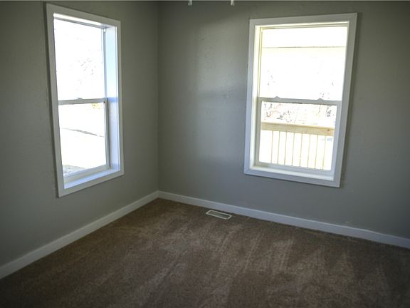 5th image of 813 N 13th St
