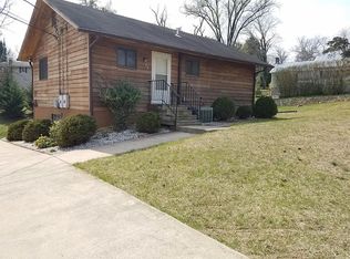 439 W Nelson St UPPR A, Lexington, VA 24450