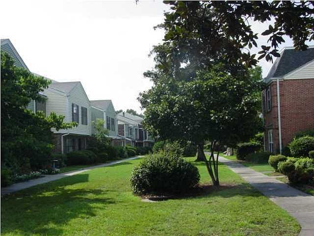 2nd image of 2902 Cathedral Ln