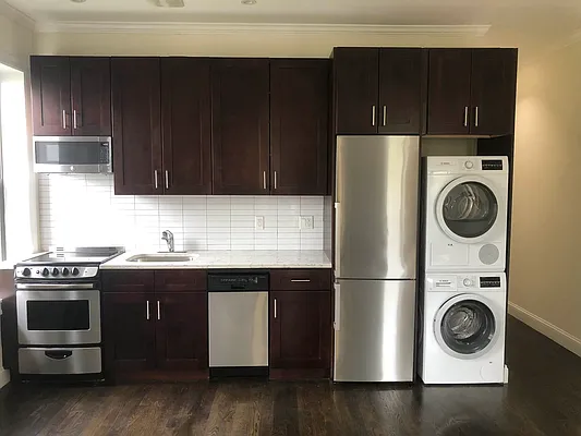 Rented by Brick&Mortar | media 8