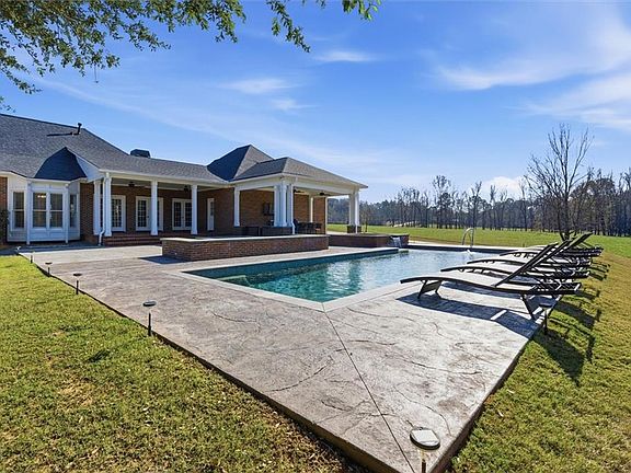 4th image of 1585 Hays Mill Rd