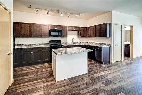 2128 Luann Ln Photo 1