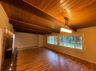 23131 10th Ave S, Des Moines, WA 98198