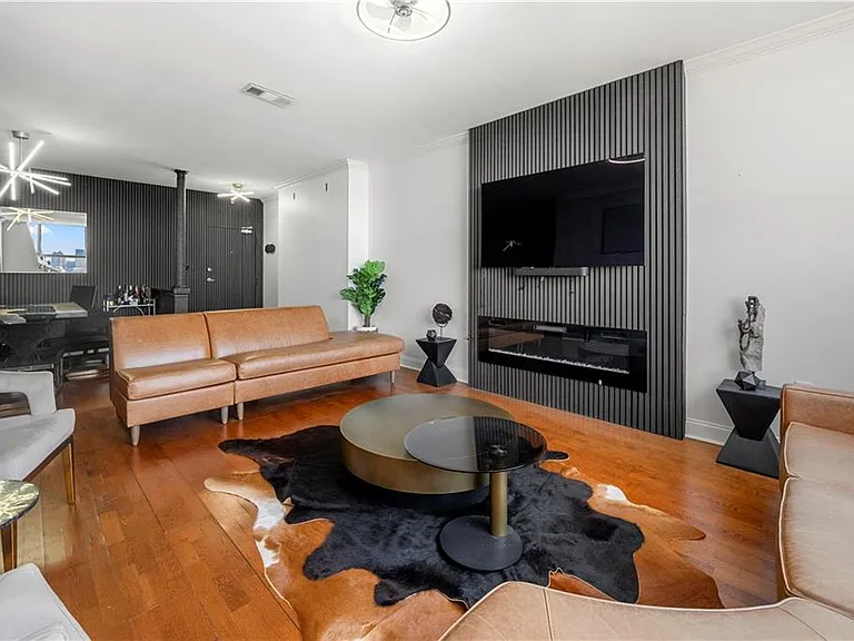 2479 Peachtree Rd NE #1801 — Photo 7