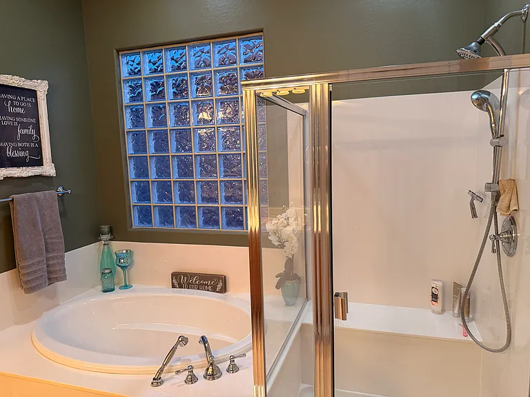 3925 N Monument Dr — Photo 35