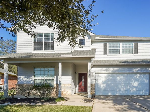 21902 Willow Shadows Dr