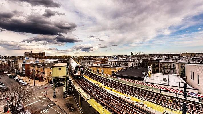 Rented by Nooklyn NYC LLC | media 22