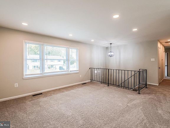 3rd image of 13449 Nascoby Ln