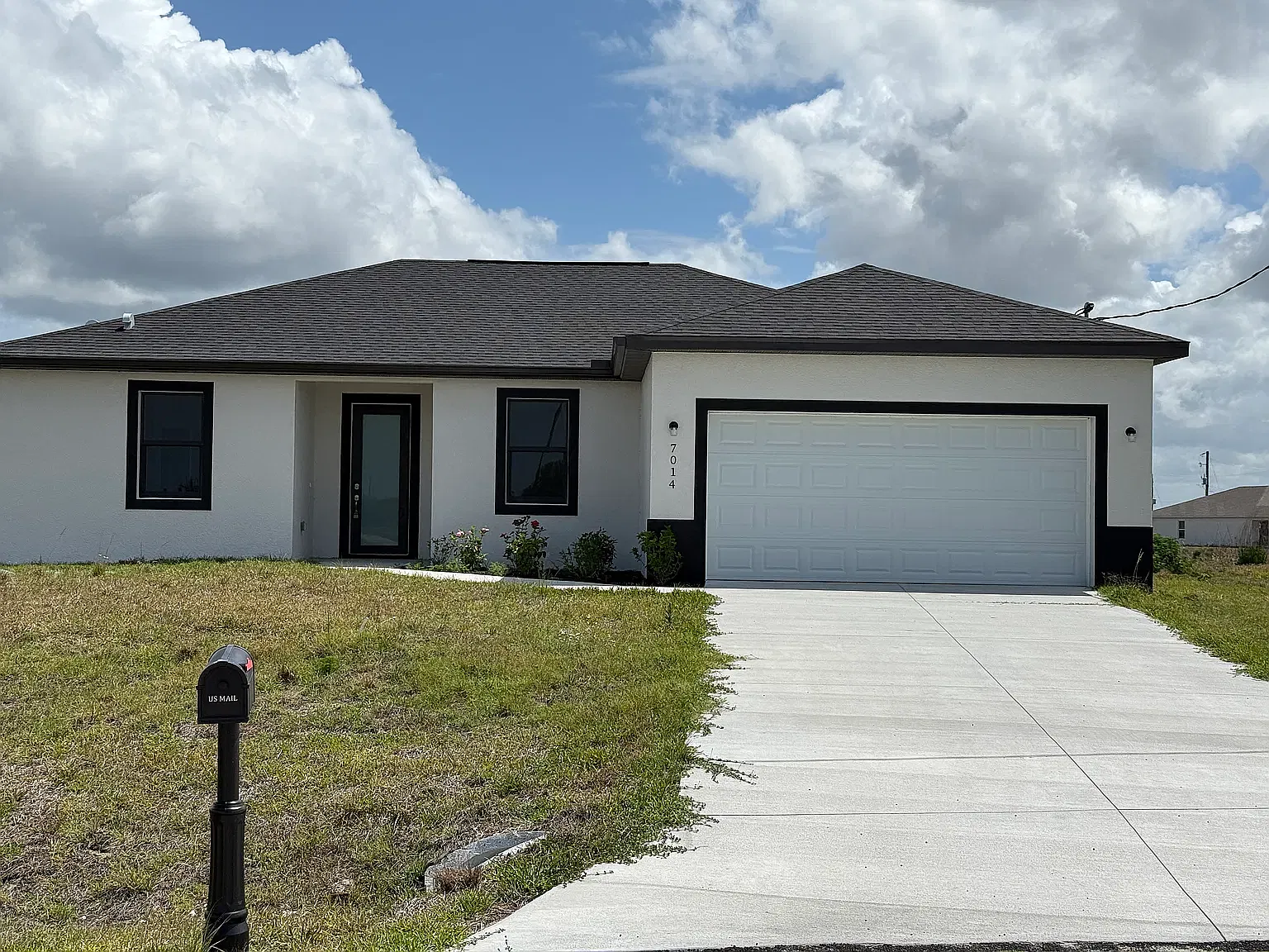 4 bed, 2226 sqft, $2,350 — Photo 1
