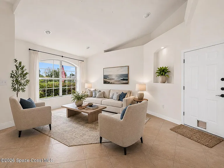 1563 Eldron Blvd SE — Photo 10