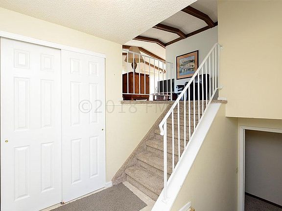 Spacious Entryway