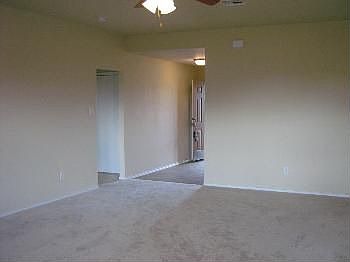 2nd image of 2111 Lincoln Ct