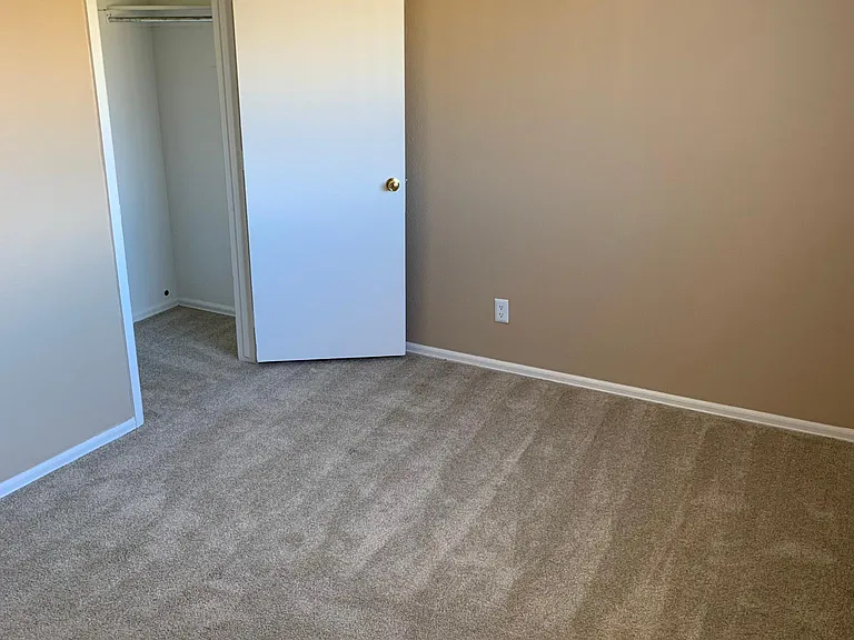 Sienna Place — Photo 38