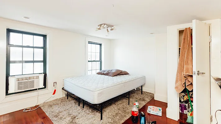 Rented by Nooklyn NYC LLC | media 28