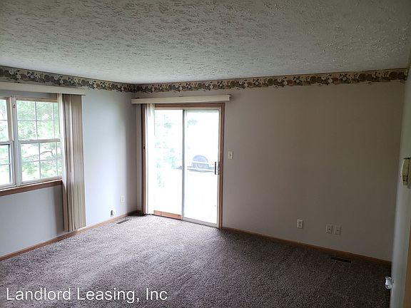 3rd image of 1526 E 29th St