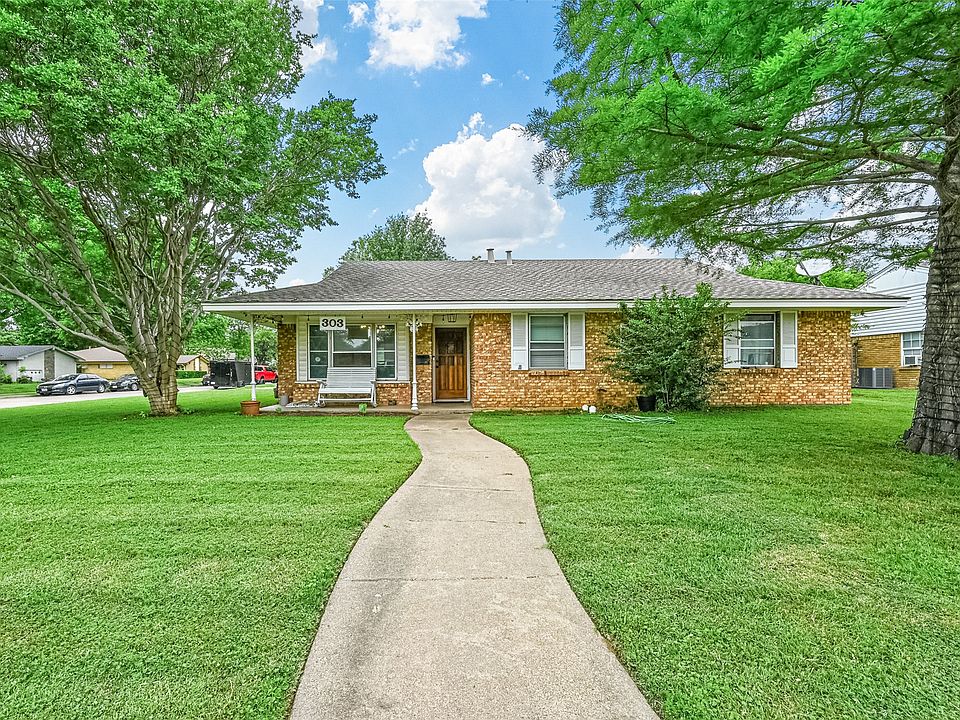 1st image of 303 Staffordshire Dr