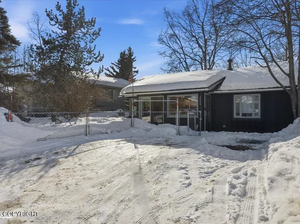 3208 Oregon Dr, Anchorage, AK 99517