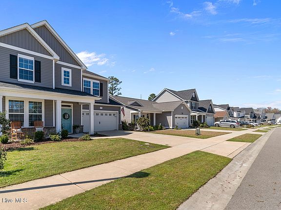 3rd image of 63 Thrush Trail