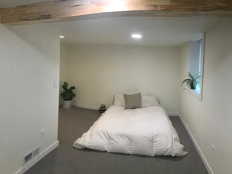 3917 N Hawthorne St — Photo 9