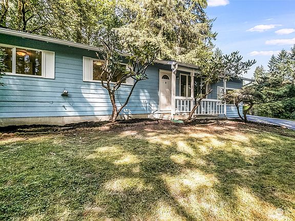 3rd image of 16823 174th Avenue NE
