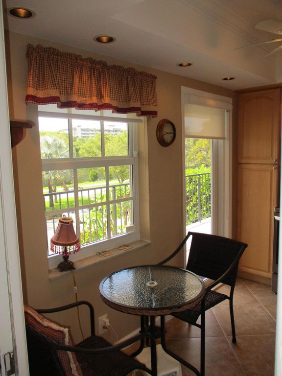 3300 N Palm Aire Drive #306, photo 7
