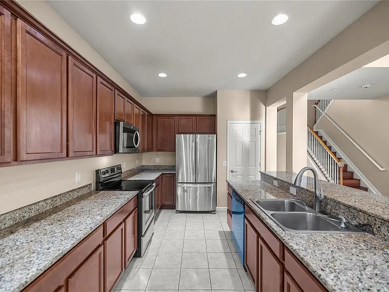 4073 SW 47th Ct — Photo 12