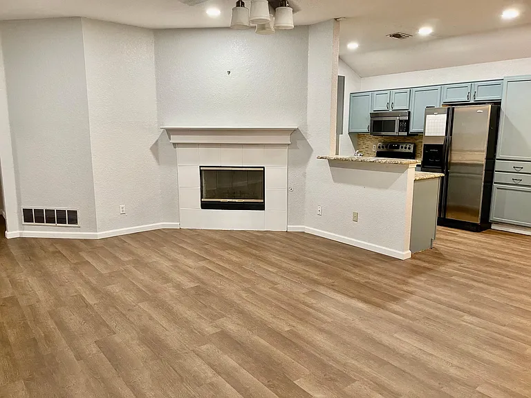 3109 Rustic Meadow Trl — Photo 3