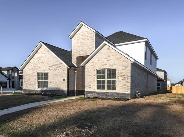 430 Rainforest Loop, Centerton, AR 72719