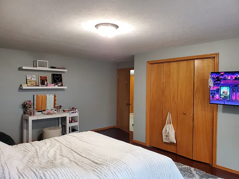 322 W Charlton Ave — Photo 25
