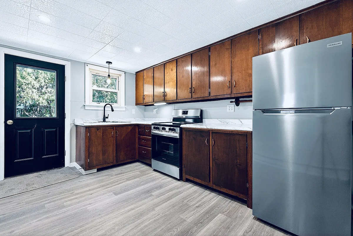 Building Photo - 32 Patterson St #2