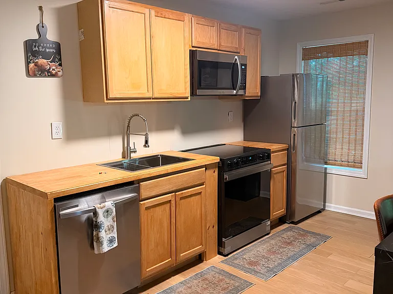 40 Ivy Way — Photo 2